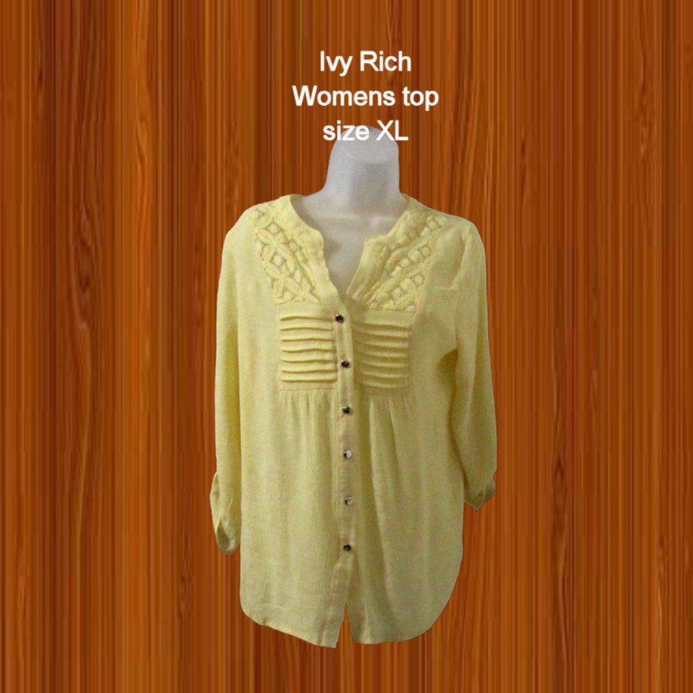 Ivy Ridge womens size XL top blouse  ¾ sleeves color yellow